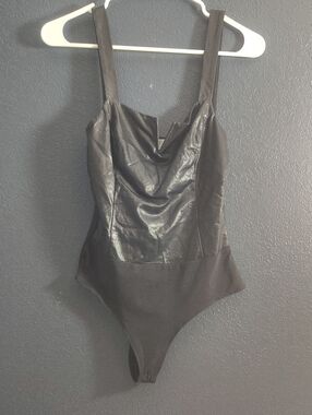 Black Faux-Leather Bustier V Neck Wire  One-Piece Tank  Bodysuit Size  Small